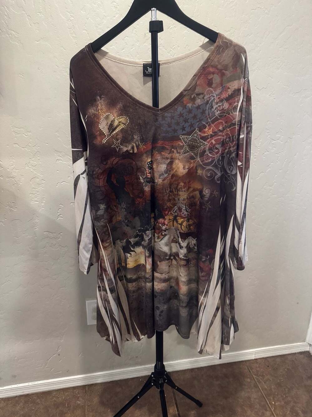 Jostar Size XL Brown Western Graphic Print Rhinestone Embellished Tunic Top